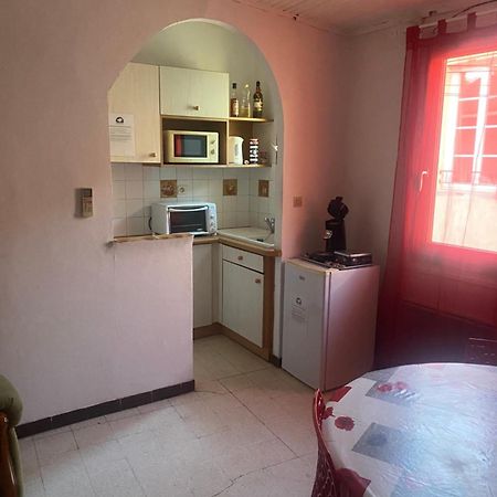 Maison De Ville Proche Mer, En Camargue Sur Le Chemin De Saint Jacques De Compostelle, Clim Reversible Вовер Экстерьер фото